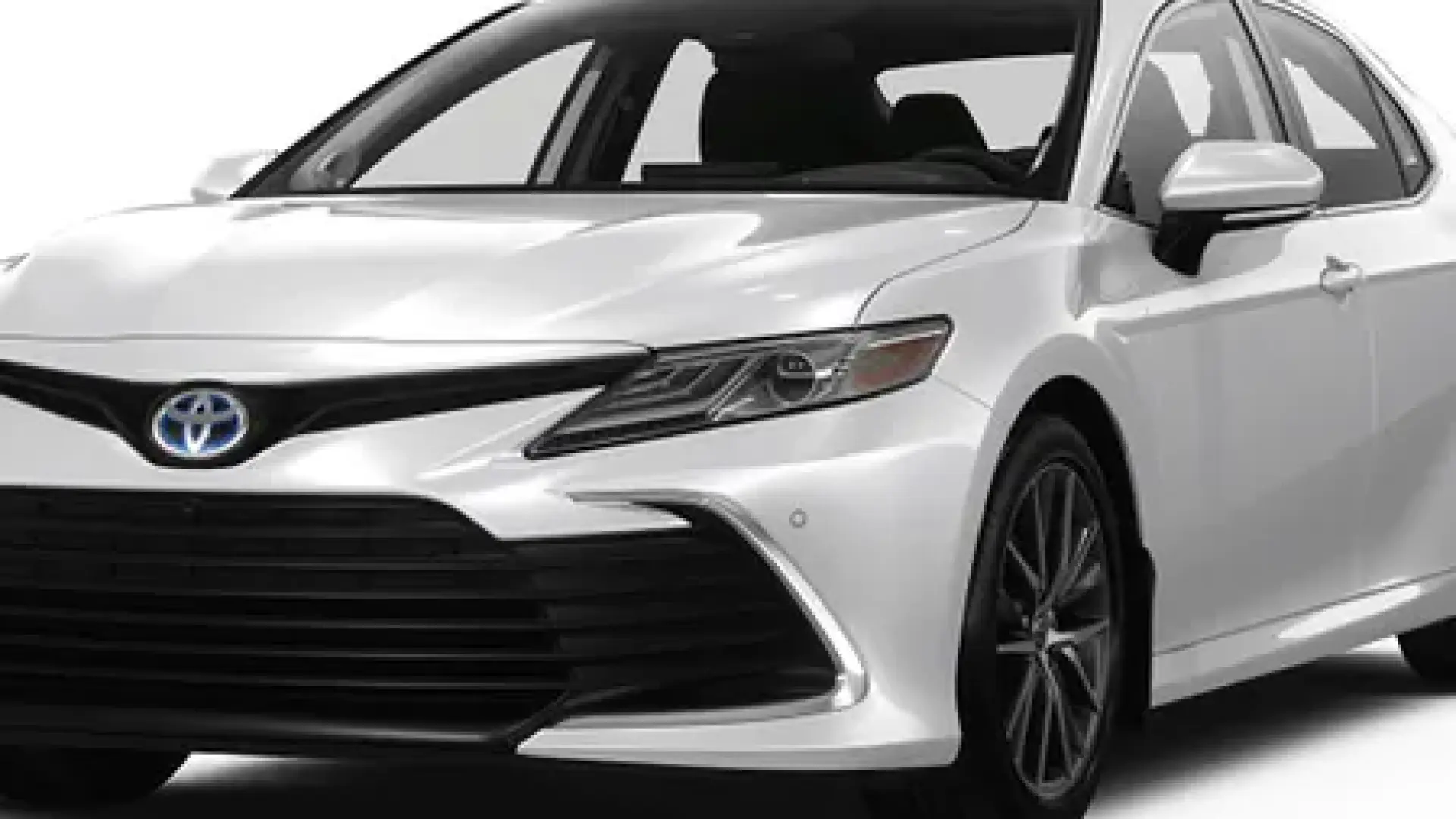 Toyota Camry XLE Hybrid 2024